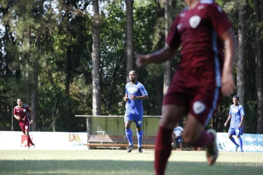 LEC foca na liderança do grupo