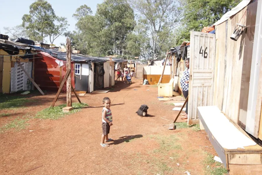 Famílias ganham prazo para desocupar terreno do CAPC