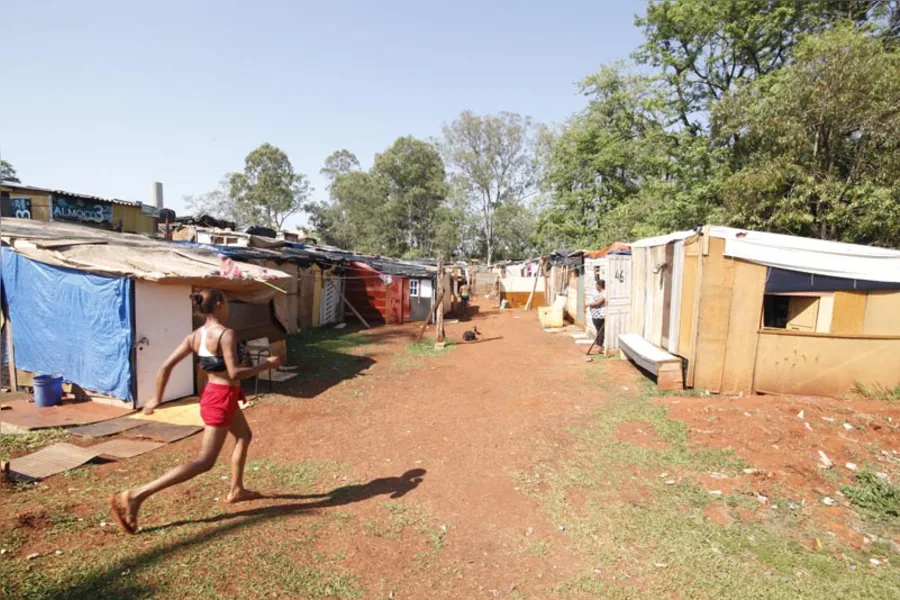 Famílias ganham prazo para desocupar terreno do CAPC