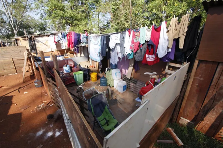 Famílias ganham prazo para desocupar terreno do CAPC