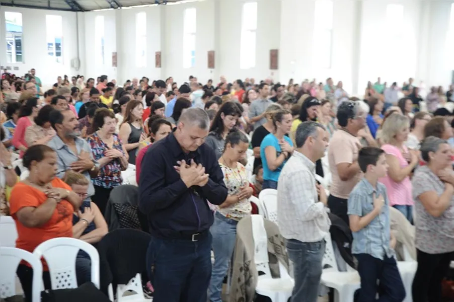 Sob a bênção de São Miguel Arcanjo