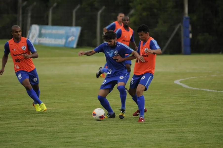 Recuperado, Edmar volta ao LEC no domingo