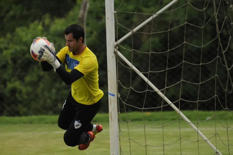 Recuperado, Edmar volta ao LEC no domingo