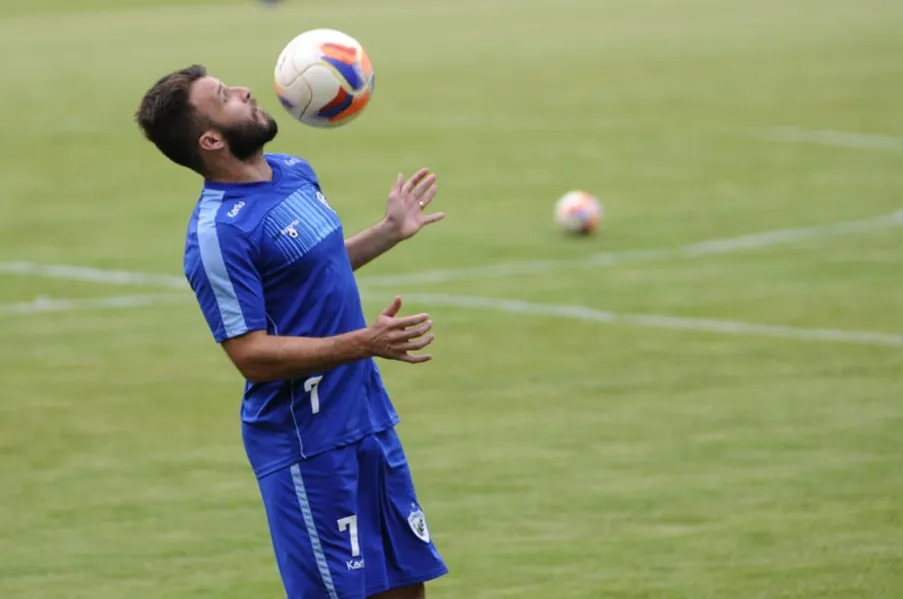 Recuperado, Edmar volta ao LEC no domingo