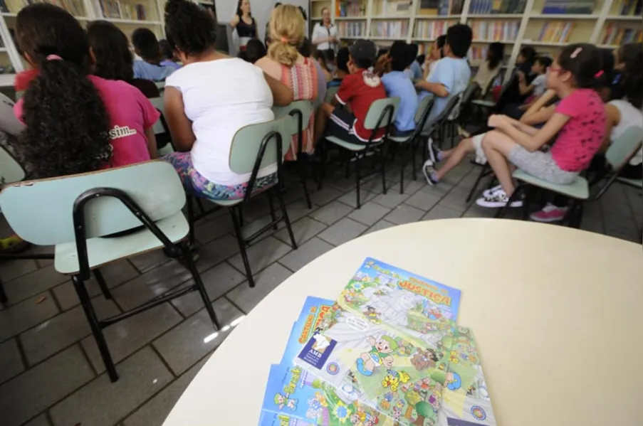 Projeto aproxima Justiça dos estudantes
