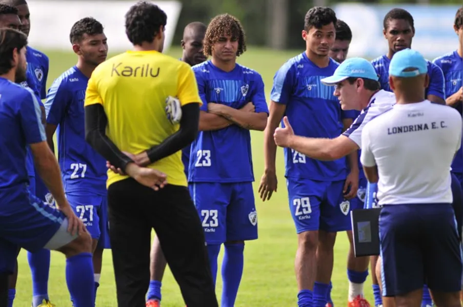 LEC almeja primeiro passo rumo à Série B