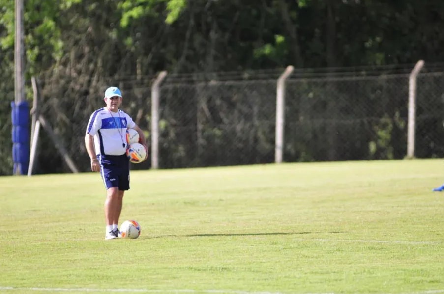 LEC almeja primeiro passo rumo à Série B