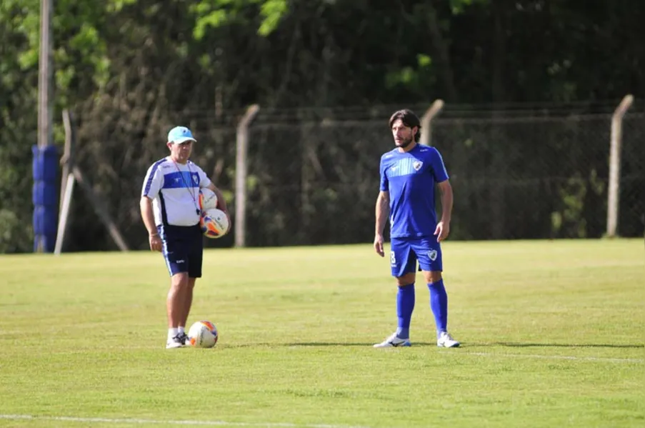 LEC almeja primeiro passo rumo à Série B