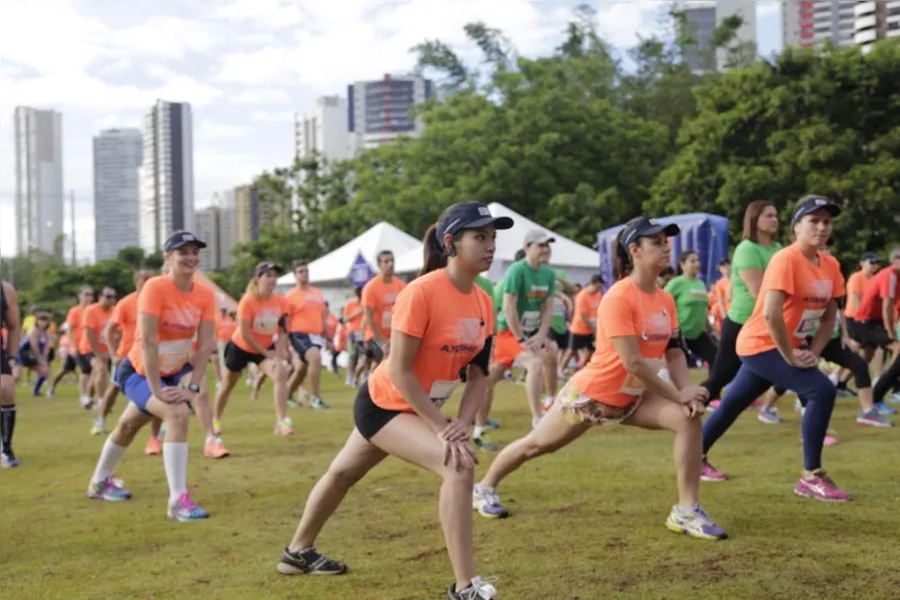Cerca de 800 participam de corrida de rua