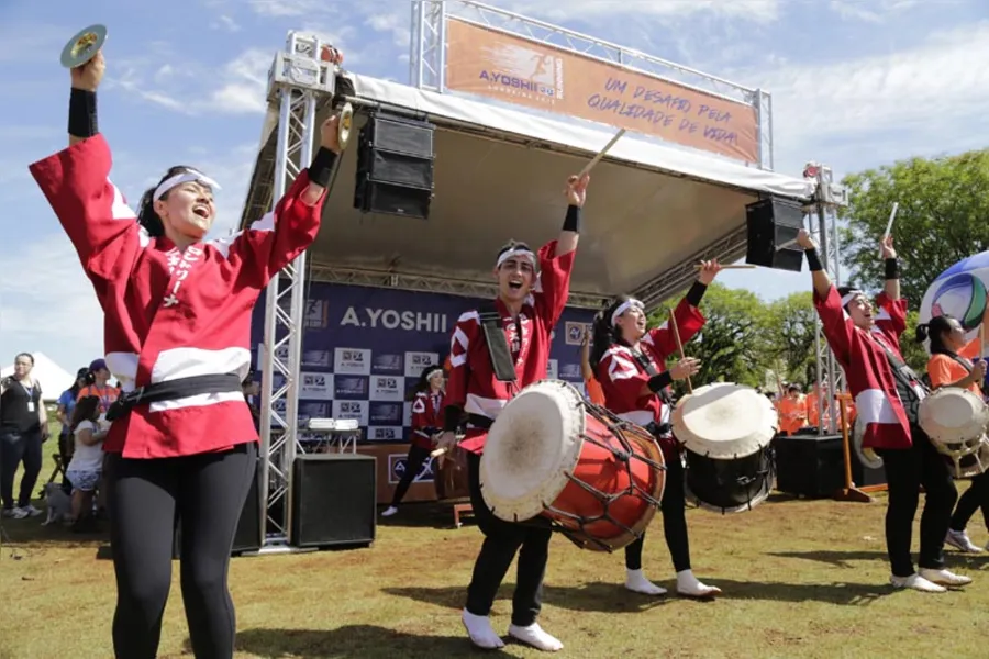 Cerca de 800 participam de corrida de rua