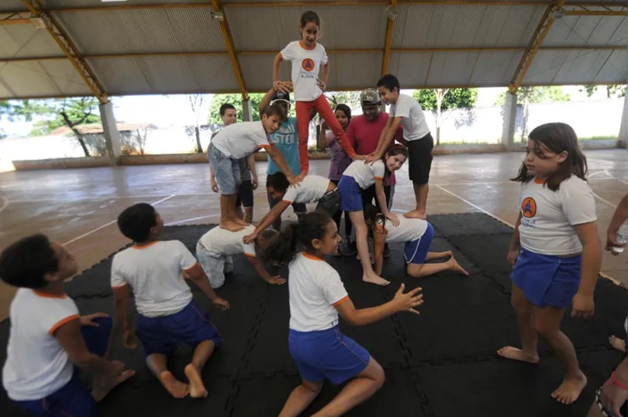 Educação física no picadeiro