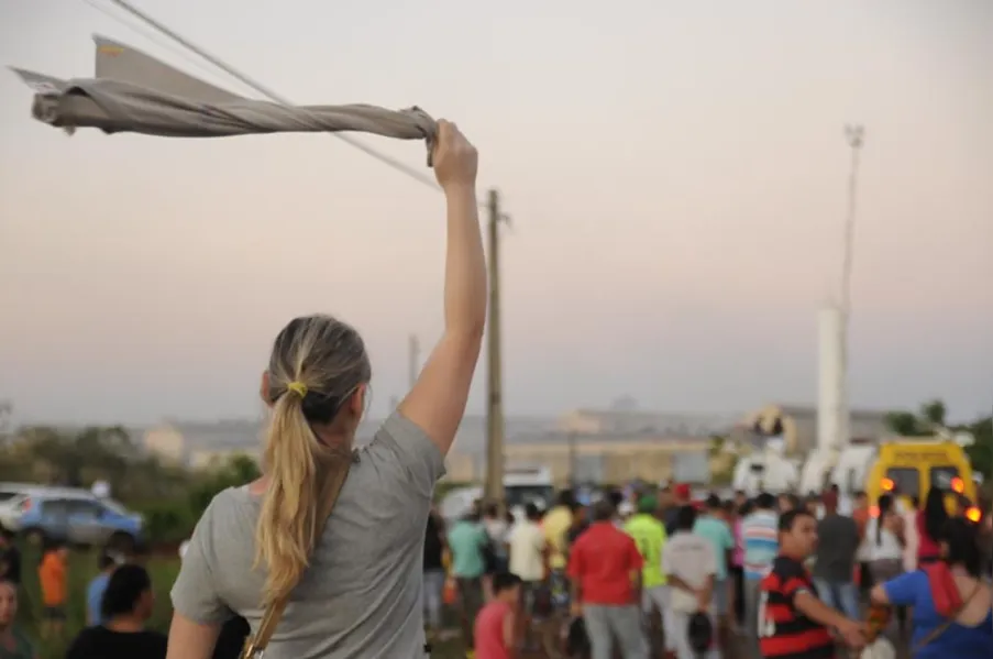Rebelião na PEL II deixa dois presos feridos