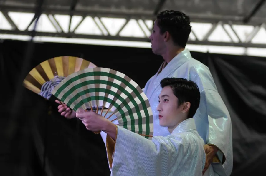Festa celebra 100 anos da chegada dos japoneses ao Paraná