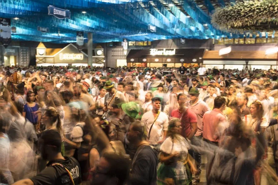 Turismo - Só chope e alegria