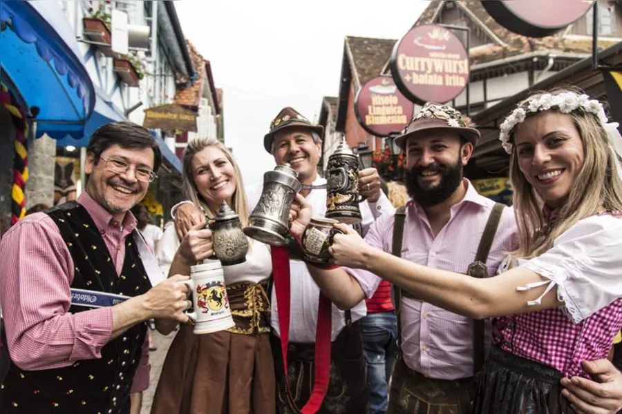 Turismo - Só chope e alegria