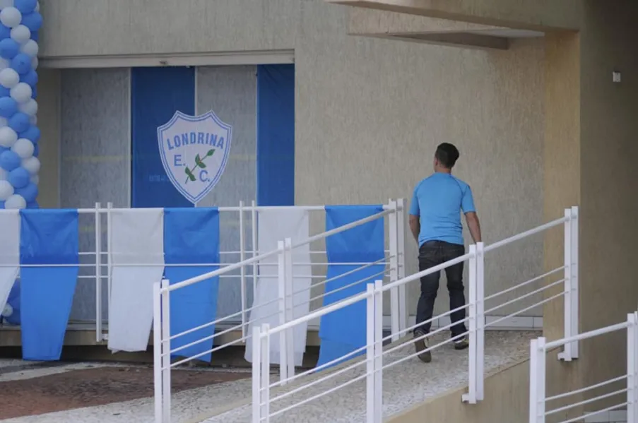 Londrina se veste de azul e branco
