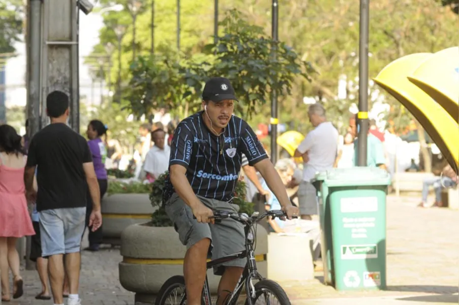 Londrina se veste de azul e branco