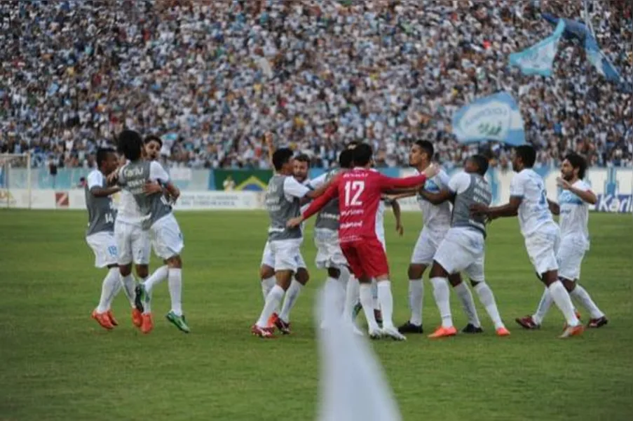 APROVADO - Nas graças da torcida