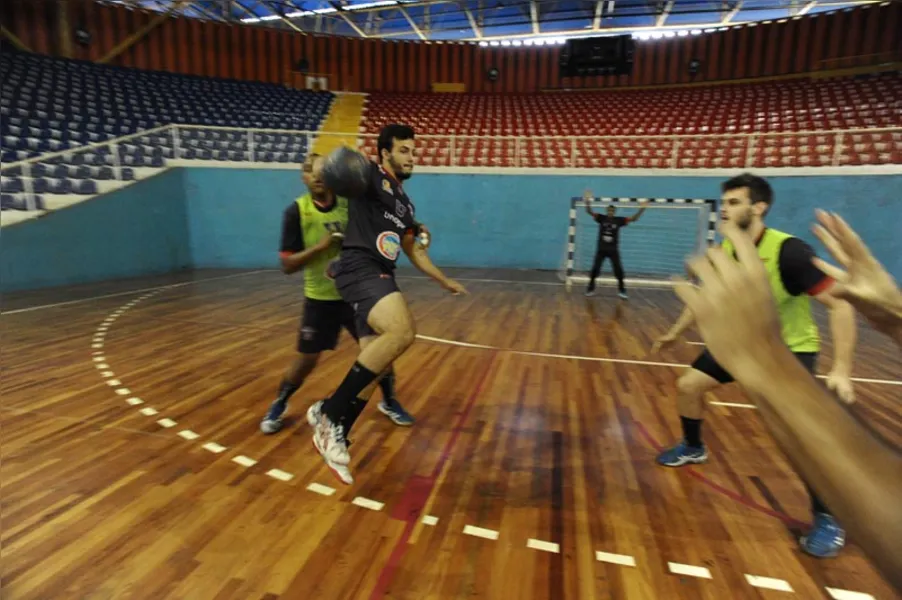 Em SP, Unopar inicia disputa do returno da Liga Nacional