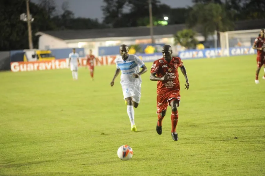 FALTA POUCO - Londrina larga na frente na decisão
