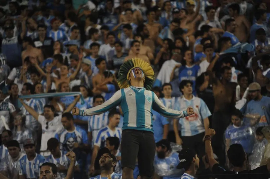 FALTA POUCO - Londrina larga na frente na decisão