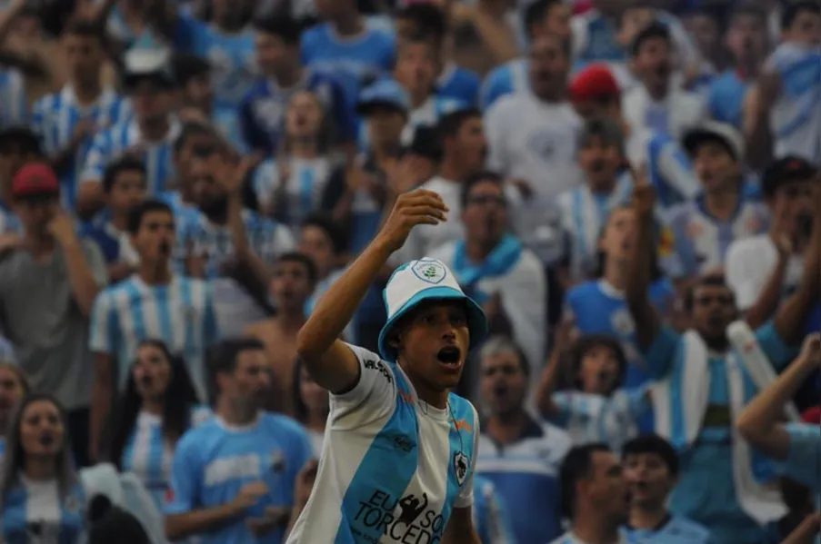 FALTA POUCO - Londrina larga na frente na decisão