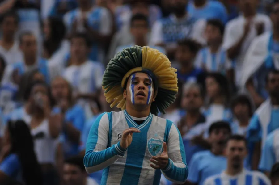 FALTA POUCO - Londrina larga na frente na decisão