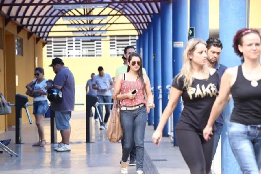 Quase 25% dos inscritos faltam ao concurso da Prefeitura de Londrina