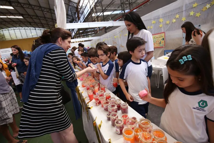 Lições de empreendedorismo e solidariedade