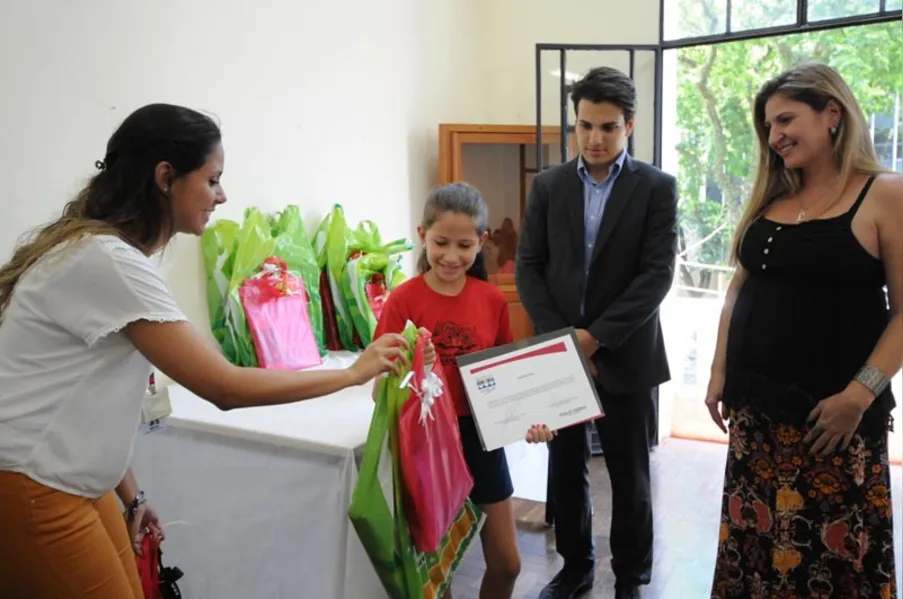 Folha Cidadania premia vencedores de concursos