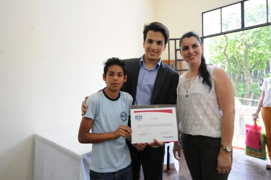 Folha Cidadania premia vencedores de concursos