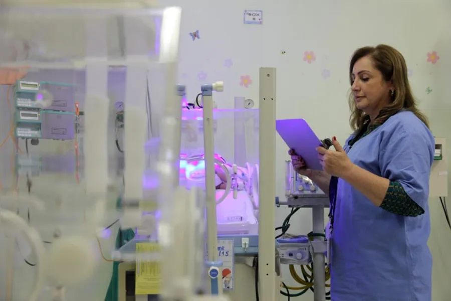 Médicos pedem atenção à saúde do prematuro