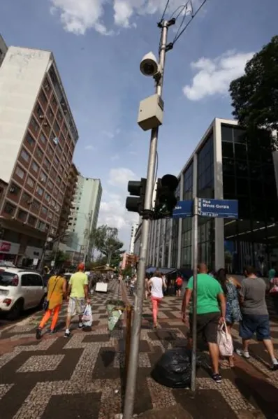 Vigilância encaixotada