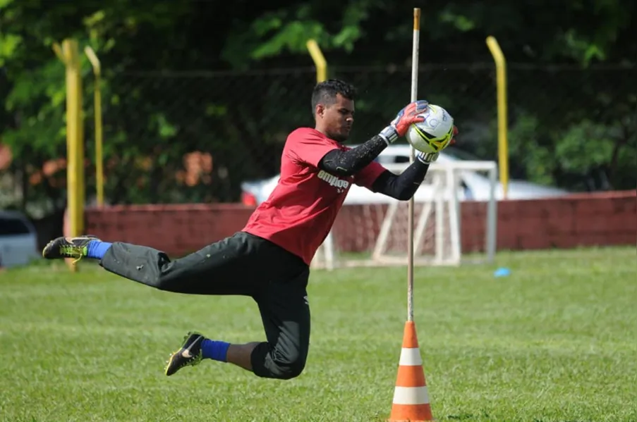PSTC aposta em base e filosofia na primeira divisão do Paranaense