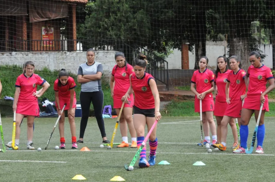 Hóquei de Londrina busca vaga na final do Brasileiro