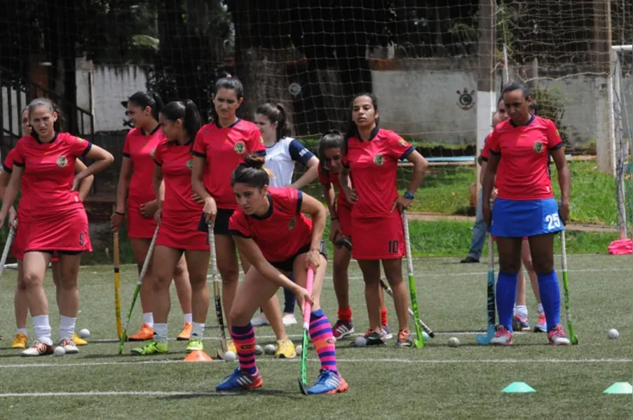 Hóquei de Londrina busca vaga na final do Brasileiro