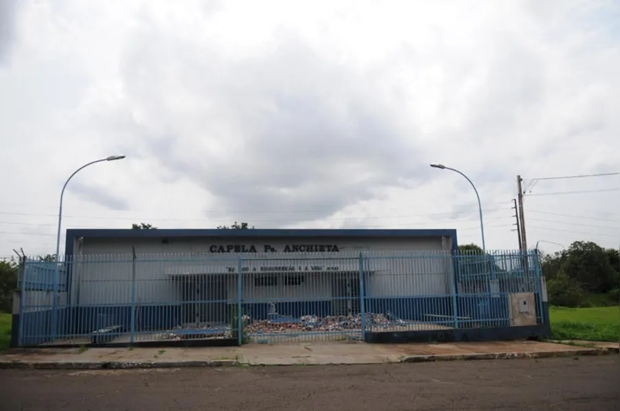 Obra em capela mortuária é alvo de reclamações