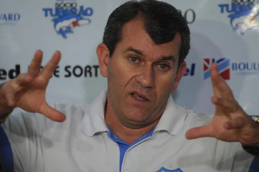 Londrina garante volta de todos jogadores emprestados
