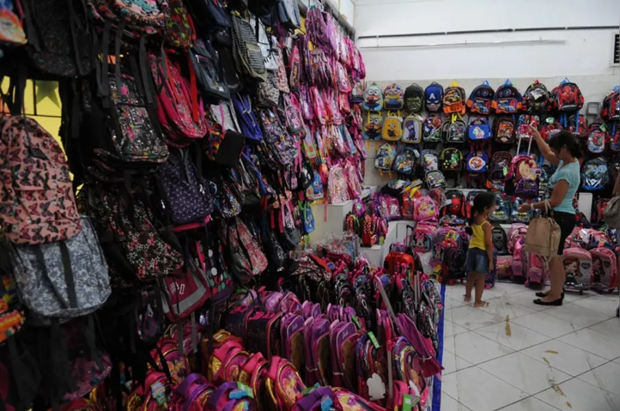 Pais: preparem o bolso para o volta às aulas