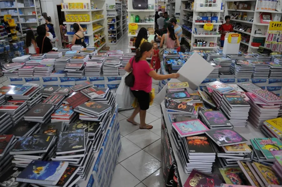 Pais: preparem o bolso para o volta às aulas