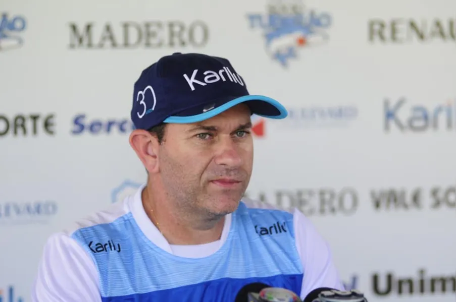 Maicon Silva é mais um a deixar o Londrina
