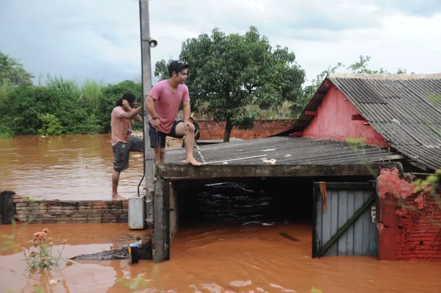 Jataizinho tem 6,4 mil pessoas afetadas na maior cheia em 20 anos