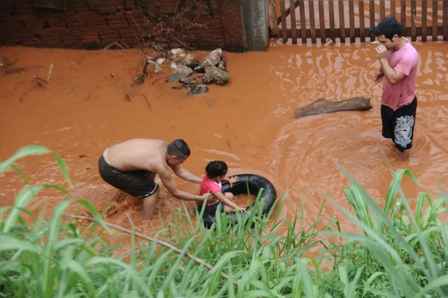 Jataizinho tem 6,4 mil pessoas afetadas na maior cheia em 20 anos