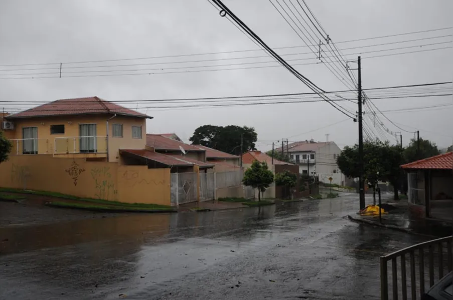 Jataizinho tem 6,4 mil pessoas afetadas na maior cheia em 20 anos