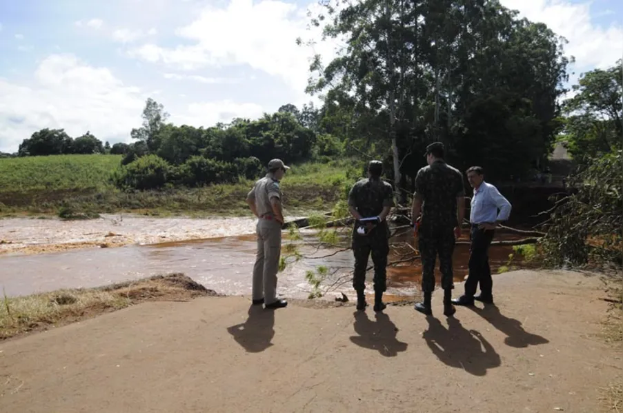 Dois dias após temporal, moradores da zona rural permanecem isolados