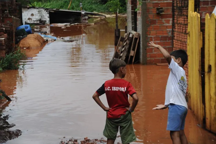 Para evitar mais danos pela chuva, investir em drenagem é prioridade