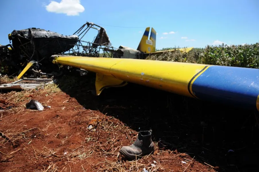 Seripa faz perícia em destroços de aeronave