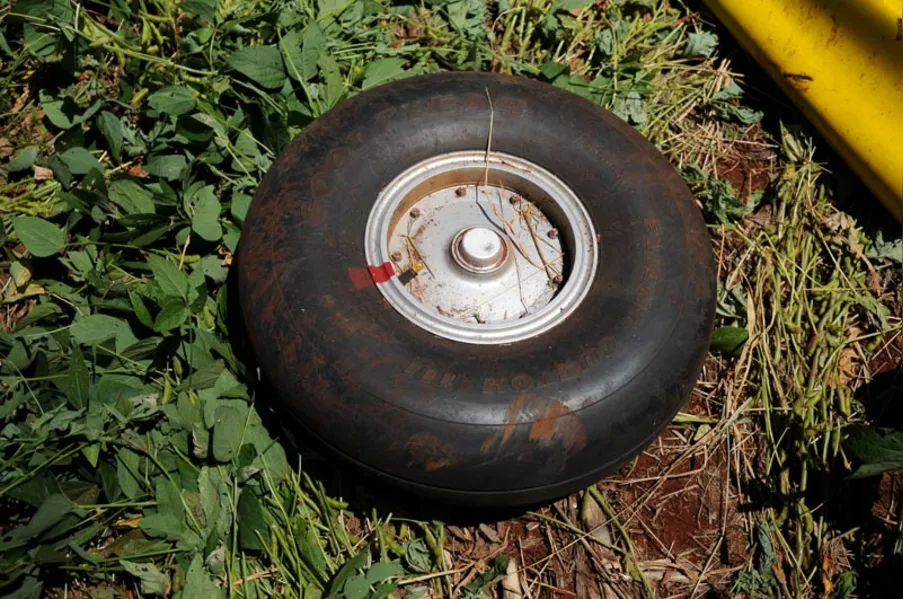 Seripa faz perícia em destroços de aeronave