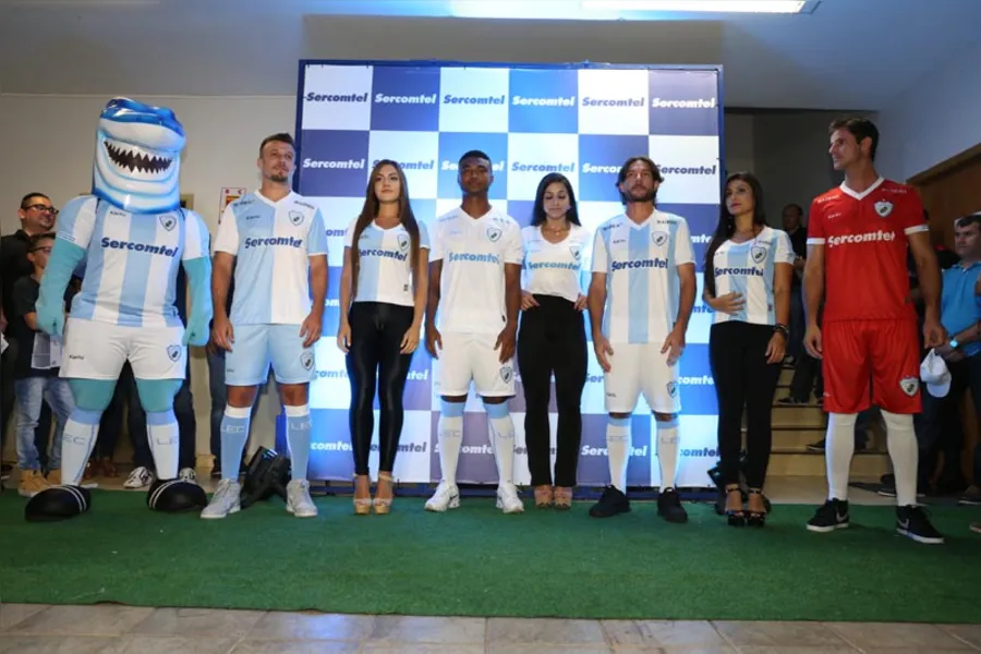 Nova camisa homenageia fundação do Londrina