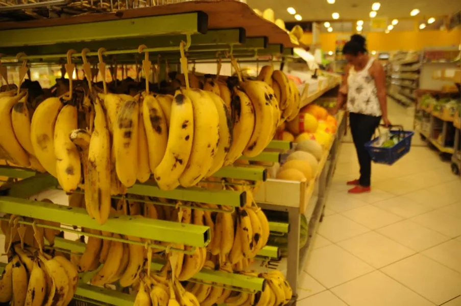 Preço da cesta básica cai 5,5% em Londrina